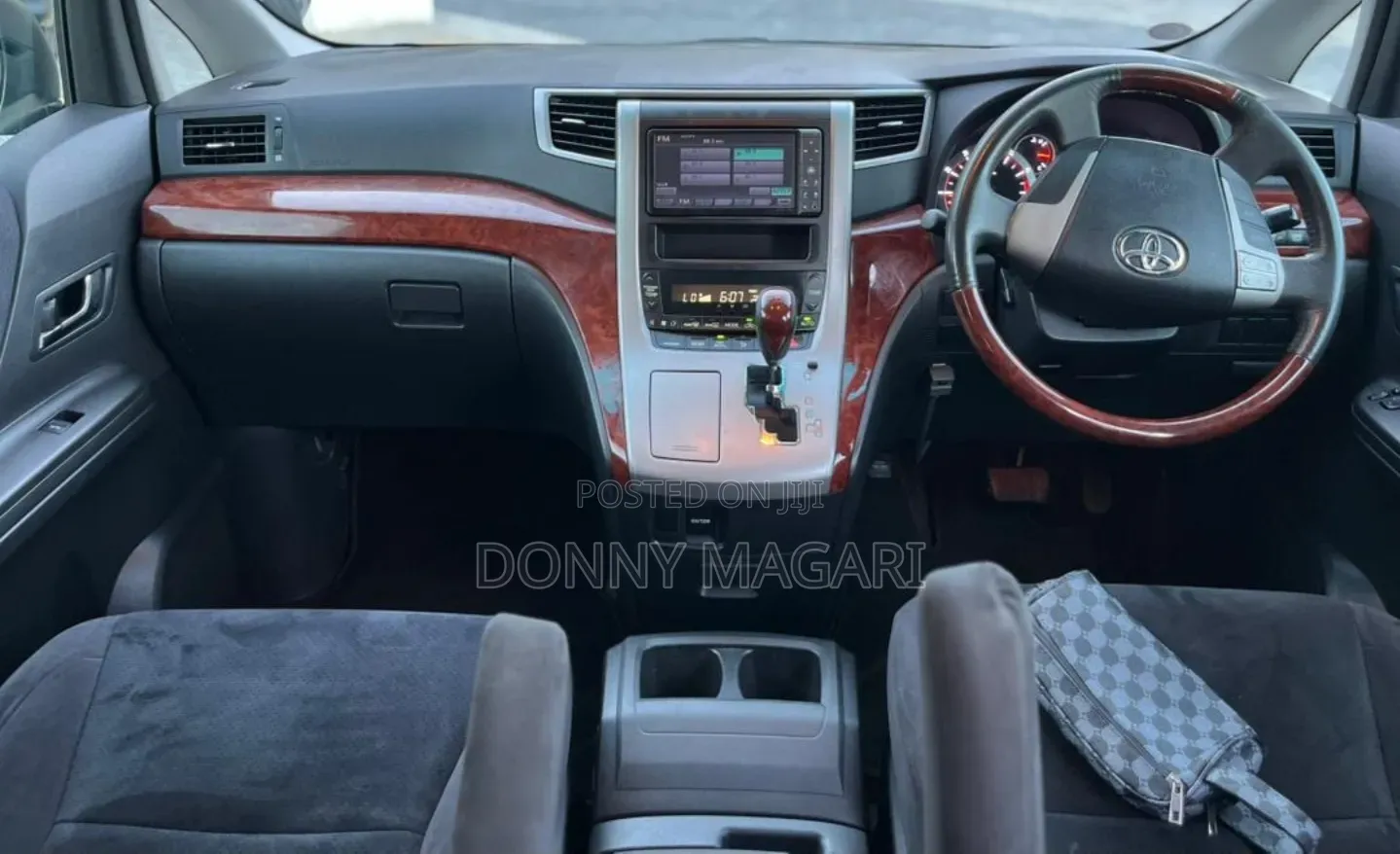 Toyota Vellfire 2010 Black