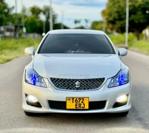 Toyota Crown 2008 Silver