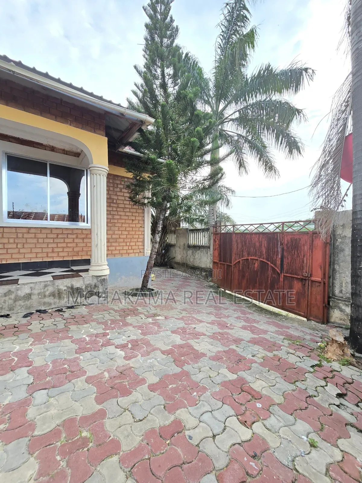 4bdrm House in Mchakama Real Estate, Mbezi for sale