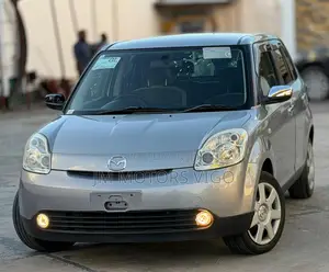 Mazda Verisa 2011 Silver