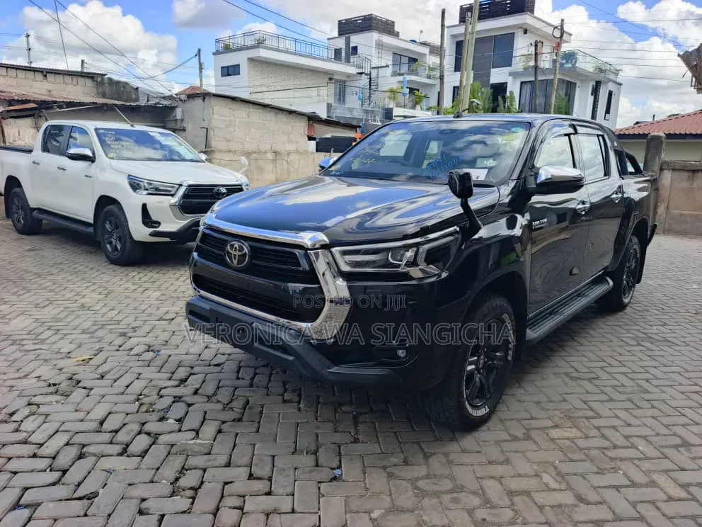 Toyota Hilux 2020 Black