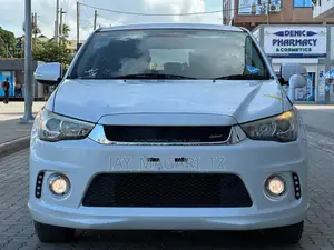 Mitsubishi RVR 2.0 2012 White