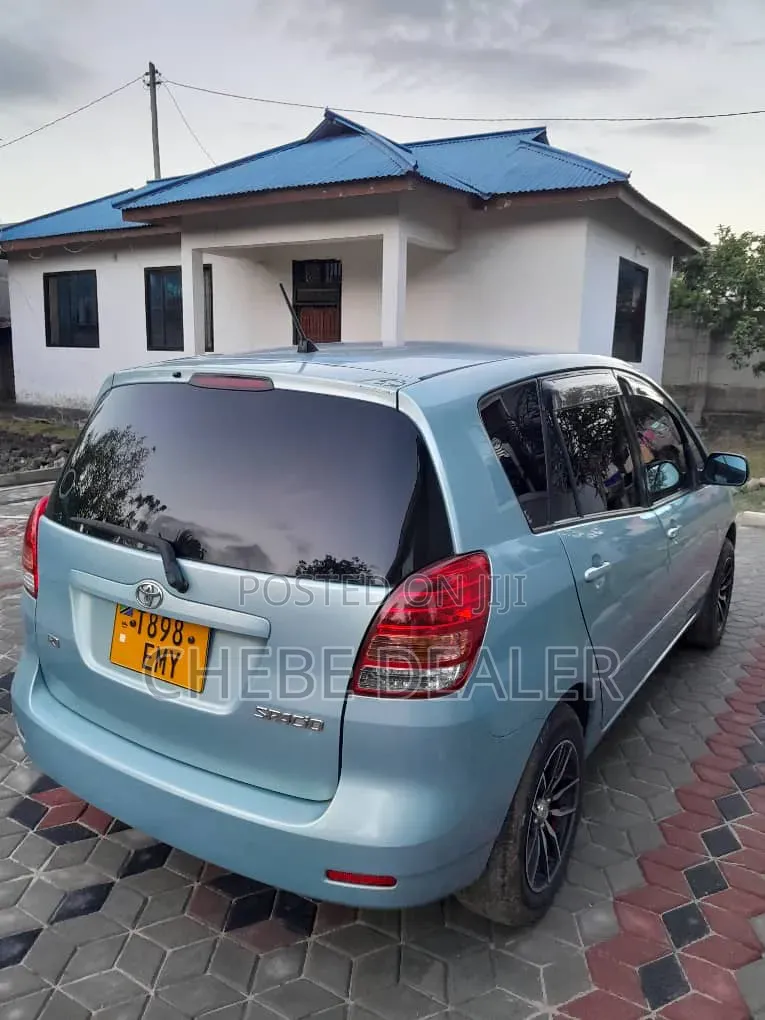 Toyota Corolla Spacio 2005 Green