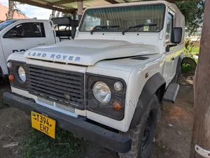 Land Rover Defender 1998 White