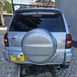 Toyota RAV4 Automatic 2003 Silver