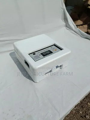 Incubator Machine 60 Eggs 003