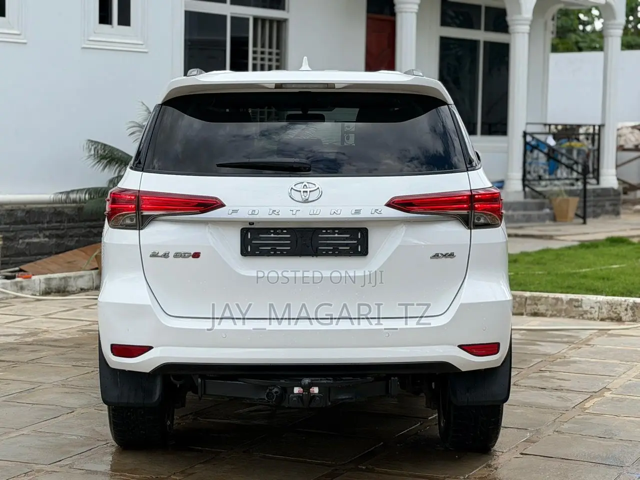 Toyota Fortuner 2022 White