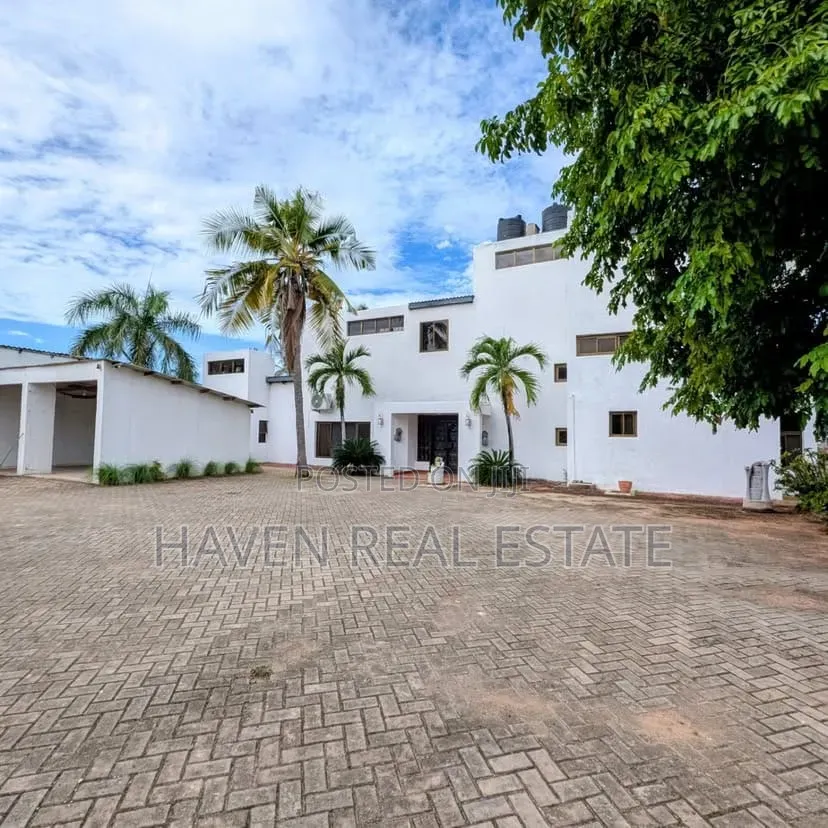 5bdrm House in Mbezi Beach for sale