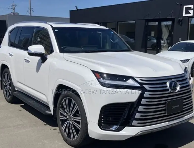 Lexus LX 600 2024 White