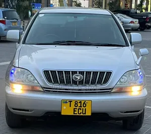 Toyota Harrier 2.4 16V 4WD 1999 Silver