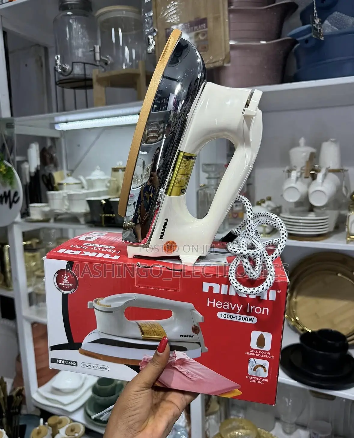 Nikai Heavy Duty Dry Iron || Pasi