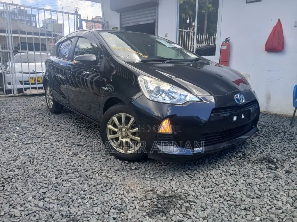 Toyota Aqua 2014 Black