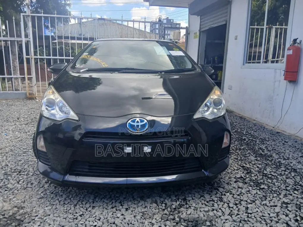 Toyota Aqua 2014 Black