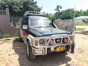 Nissan Patrol GR Wagon 1998 Black