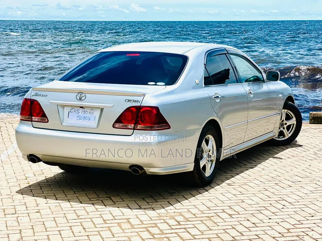 Toyota Crown 2004 Silver