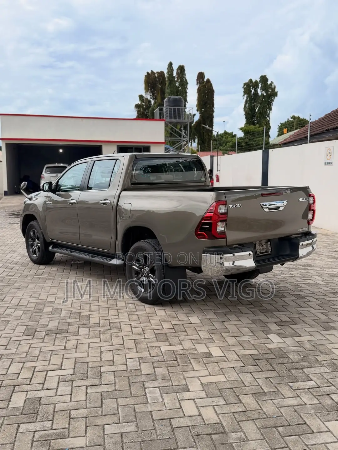 Toyota Hilux 2021 Gray