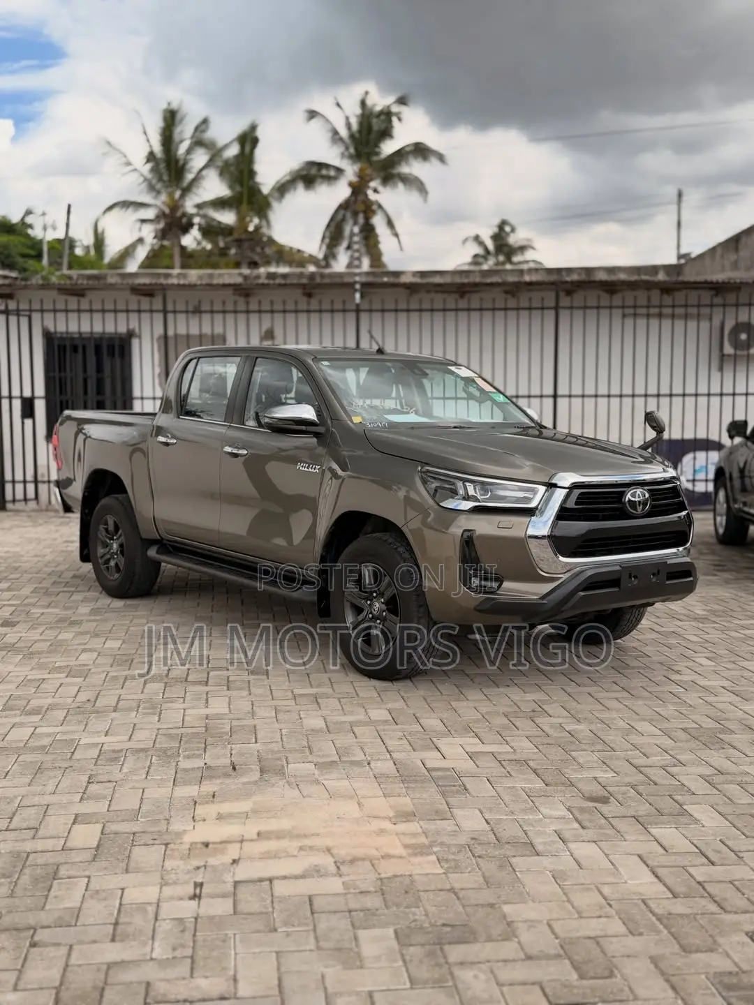 Toyota Hilux 2021 Gray