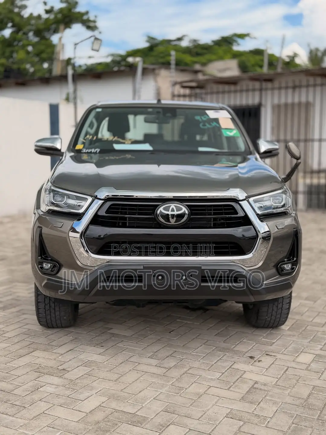 Toyota Hilux 2021 Gray
