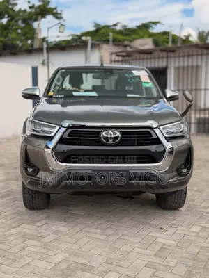 Toyota Hilux 2021 Gray