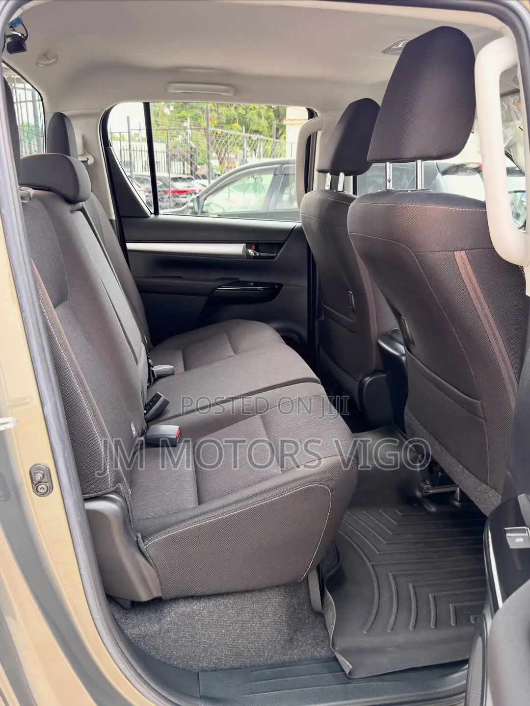 Toyota Hilux 2021 Gray