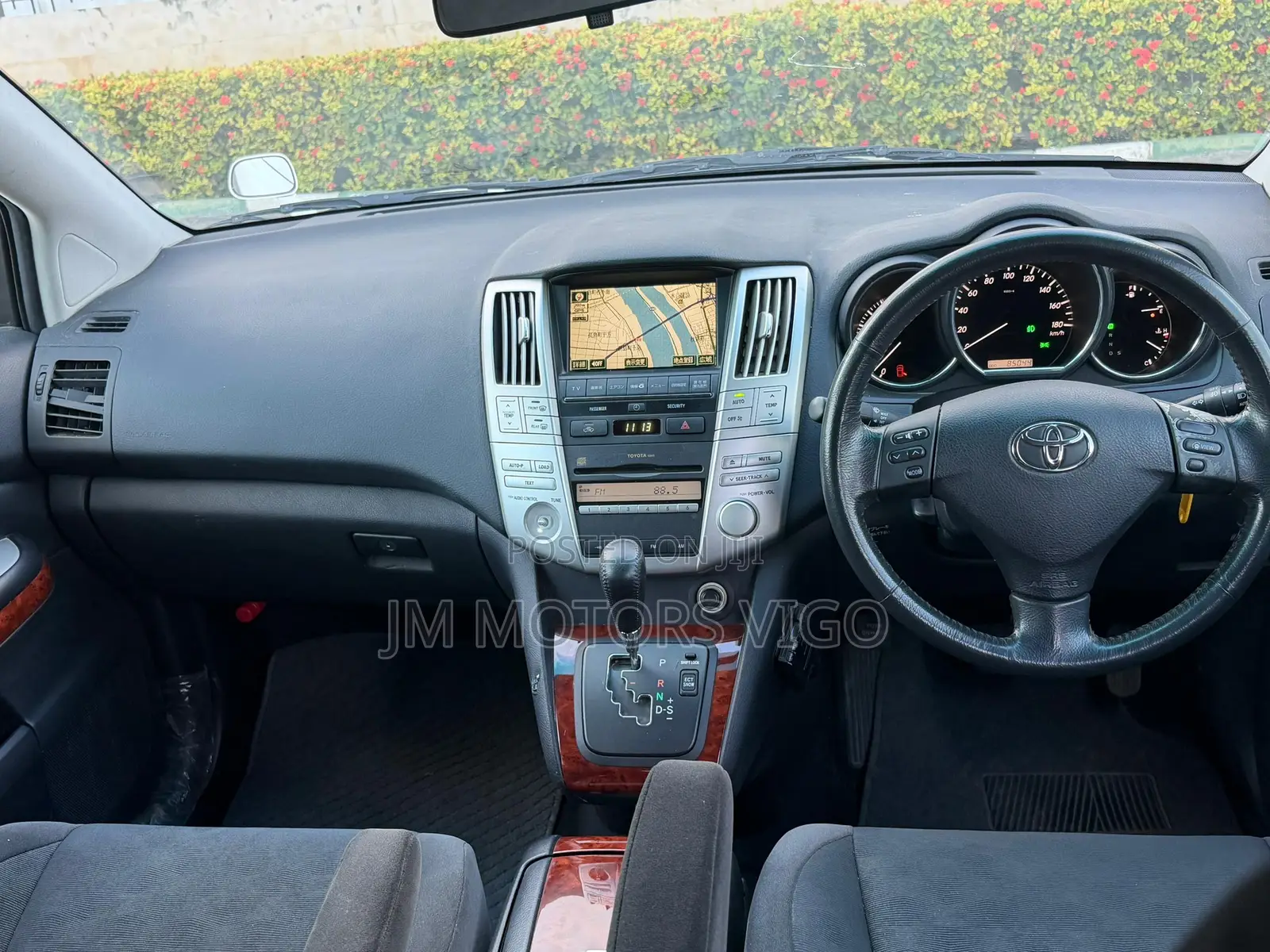 Toyota Harrier 2005 White