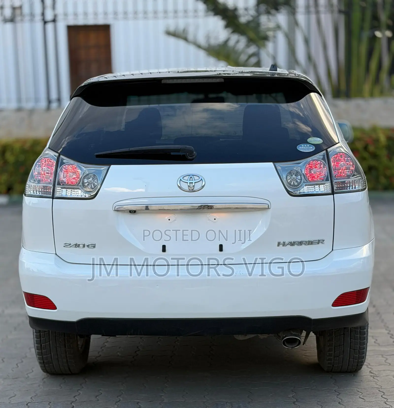 Toyota Harrier 2005 White
