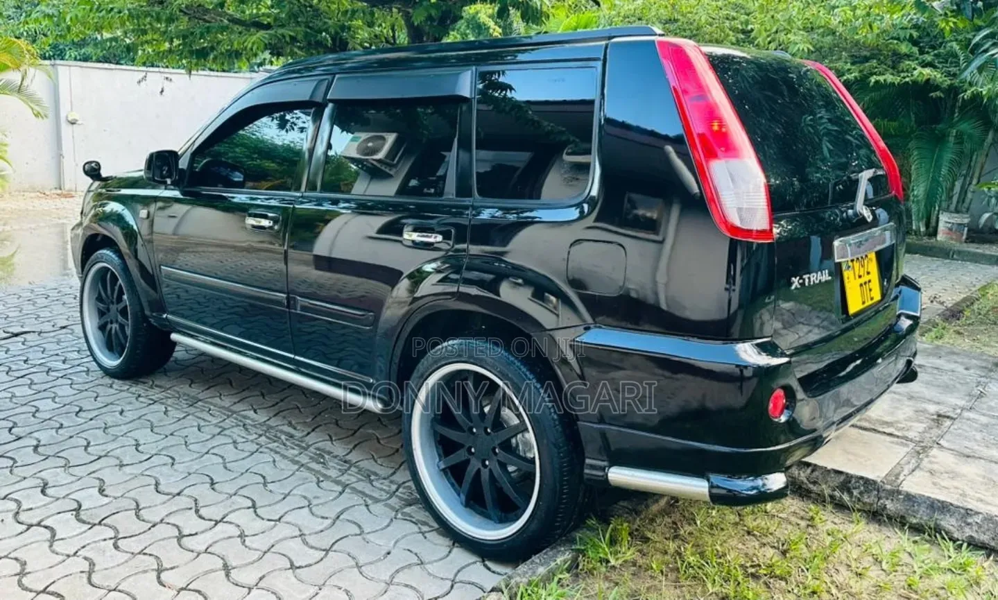 Nissan X-Trail 2005 Black