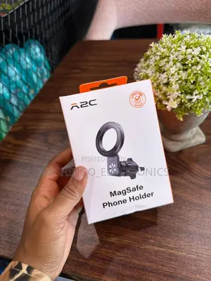 Arc Magsafe Car Phone Holder