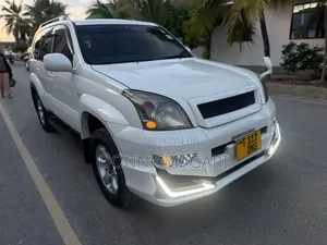 Toyota Land Cruiser Prado 2007 White
