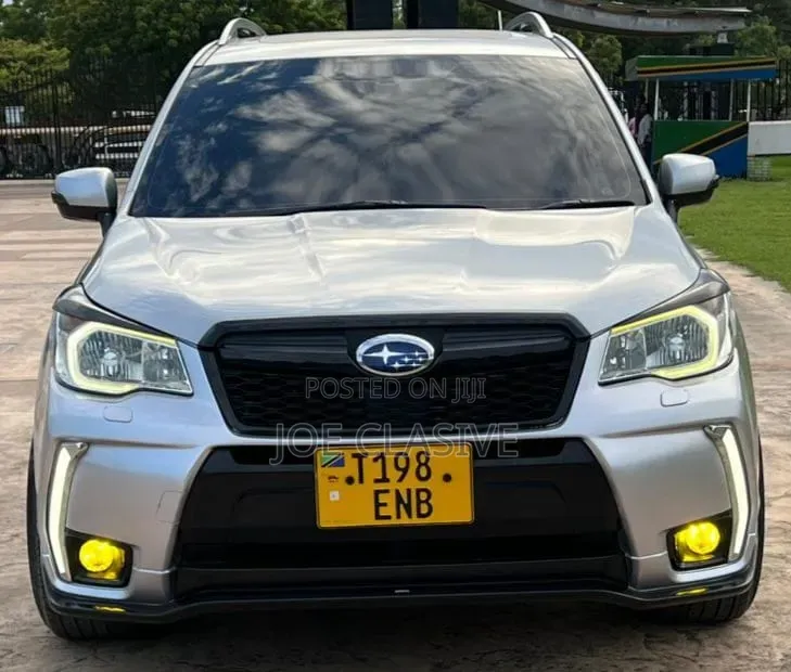 Subaru Forester 2.0XT Premium 4dr SUV AWD (2.0L 4cyl Turbo CVT) 2015 Silver