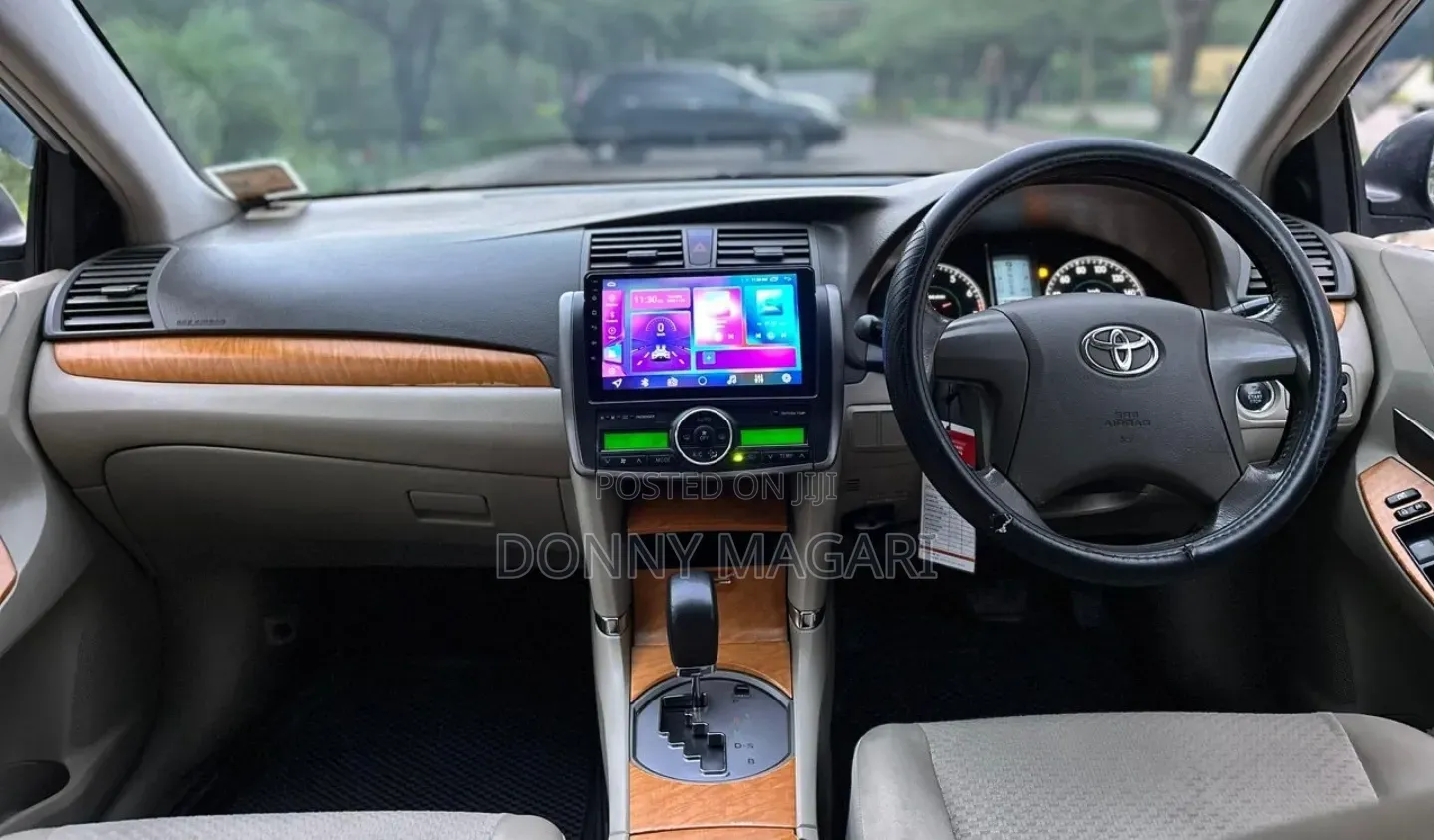 Toyota Premio 2010 Silver