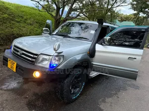 Toyota Land Cruiser Prado 1999 Silver