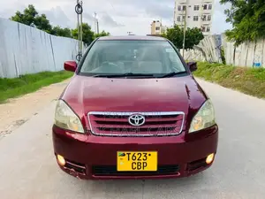 Toyota Ipsum 2004 Red