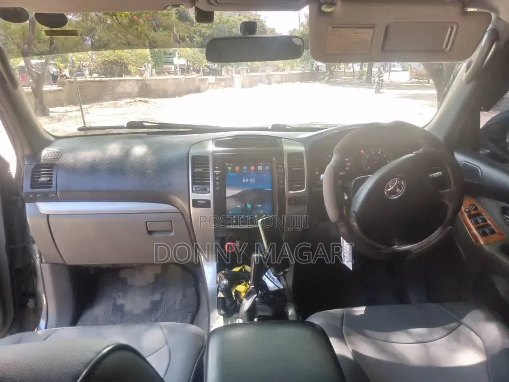 Toyota Land Cruiser Prado 2006 Gray