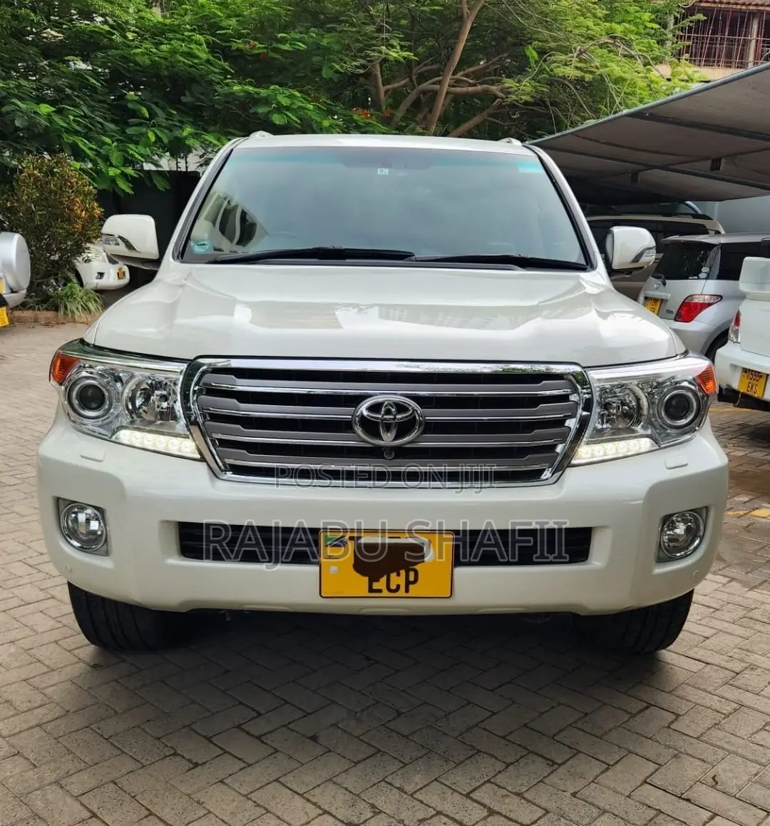 Toyota Land Cruiser 4.6 V8 ZX 2012 White