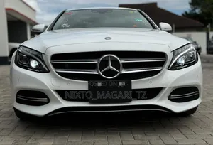 Mercedes-Benz C-Class 2014 White