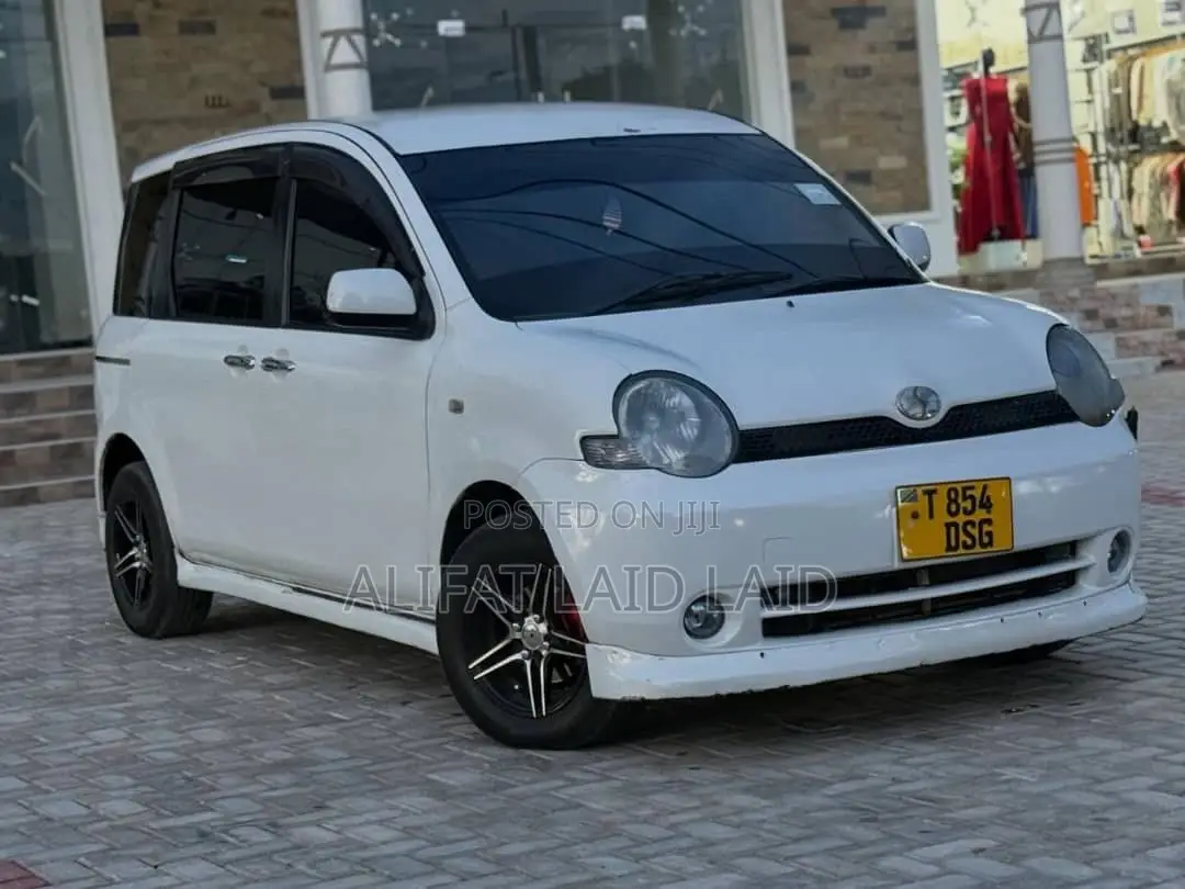 Toyota Sienta 1.5 AWD 2004 White
