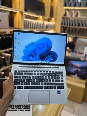 New Laptop HP ProBook 640 G8 16GB Intel Core i7 SSD 512GB