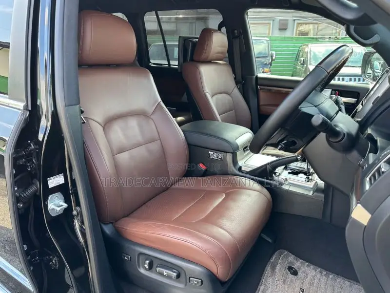 Toyota Land Cruiser 2021 Black