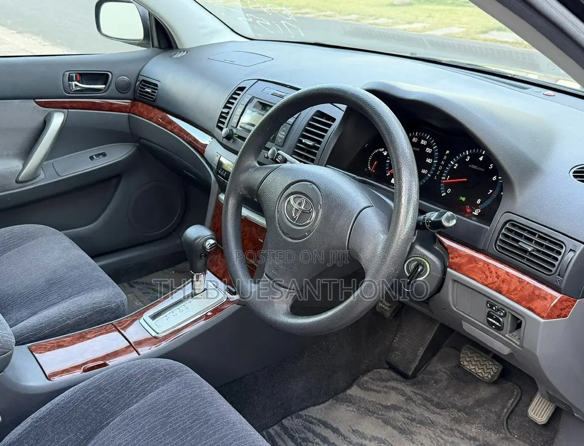 Toyota Premio 2005 Black
