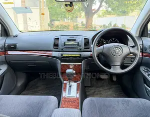 Toyota Premio 2005 Black