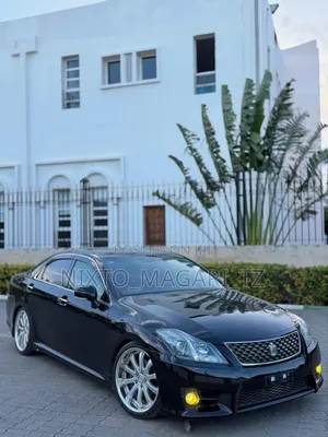Toyota Crown 2011 Black