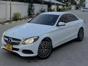 Mercedes-Benz C200 2015 White