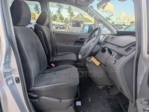 Toyota Noah 2008 Silver