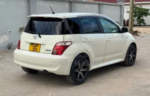 Toyota IST 2006 White