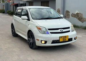 Toyota IST 2006 White