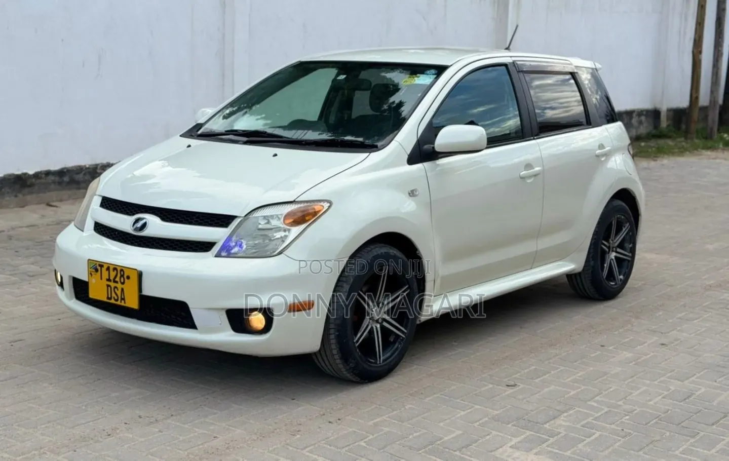 Toyota IST 2006 White