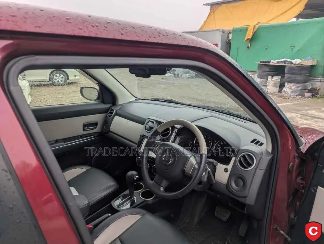 Mazda Verisa 2012 Red