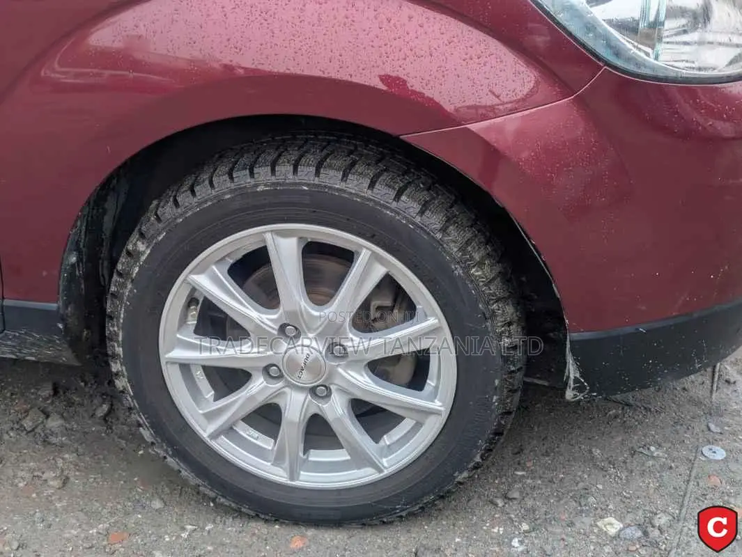 Mazda Verisa 2012 Red