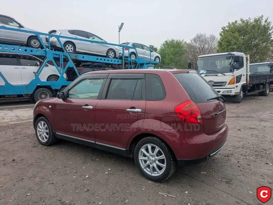 Mazda Verisa 2012 Red